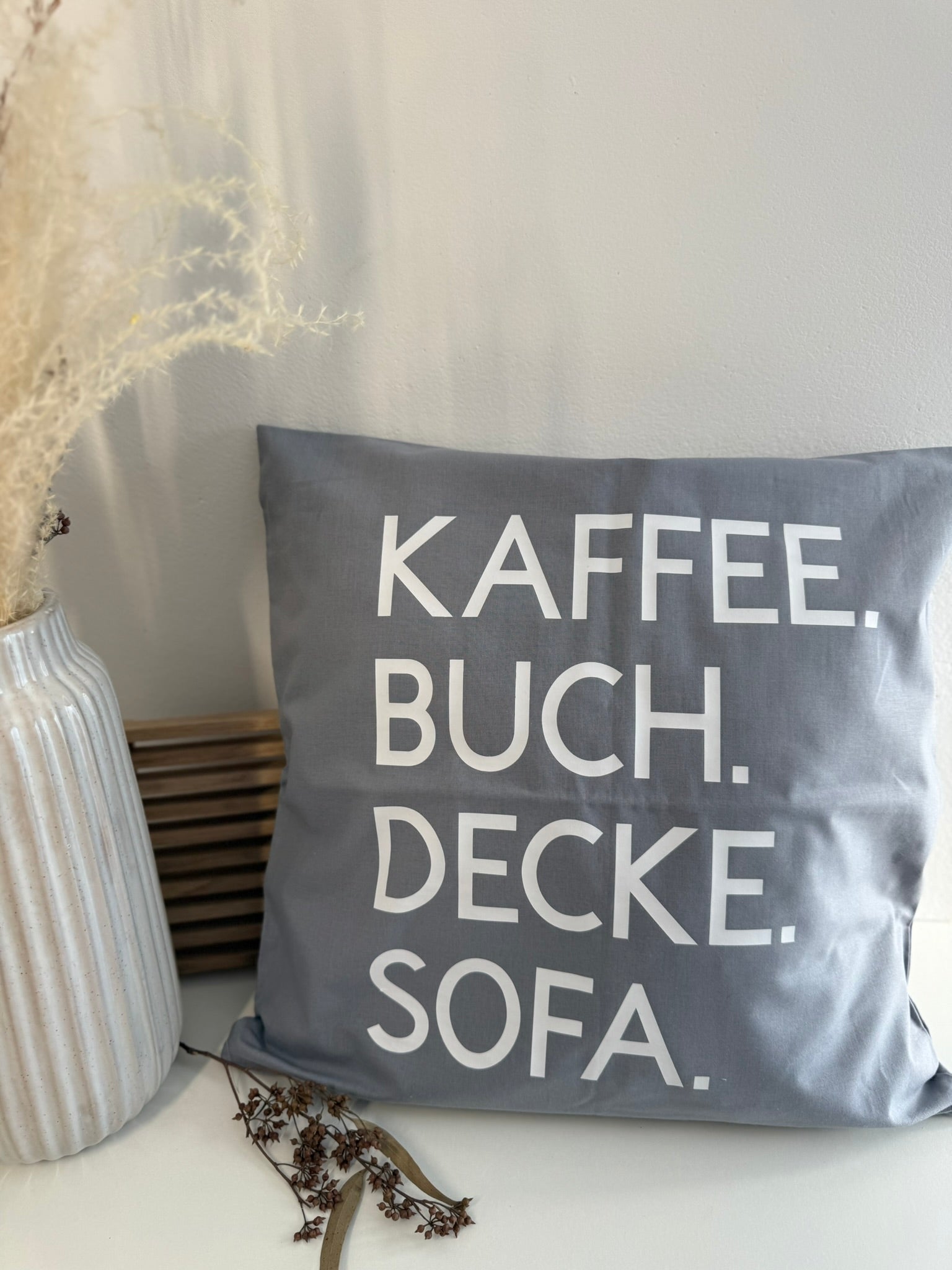 Kissenbezug - Kaffee, Buch, Decke, Sofa