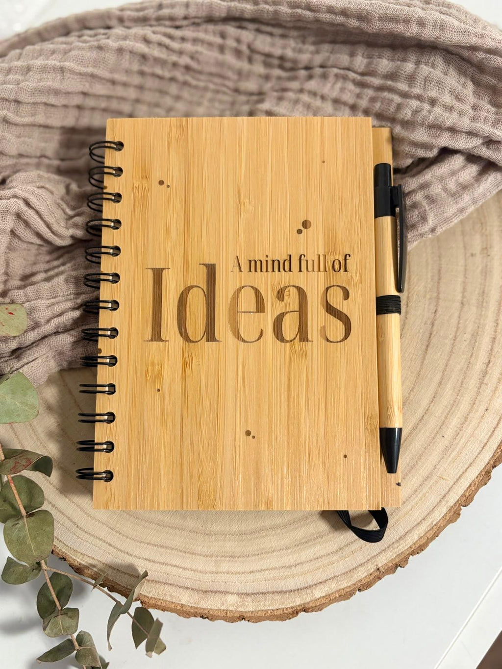 Notizbuch mit Kugelschreiber - A mind full of Ideas